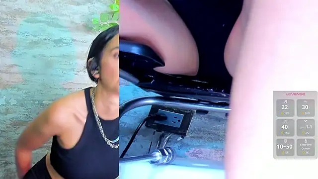 Snapshot of Amelia_Myers chatting on 10.14.25 Amelia Myers online show from 10.14.25