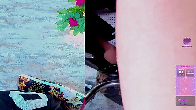 Snapshot of Amelia_Myers chatting on 10.24.25 Amelia Myers online show from 10.24.25