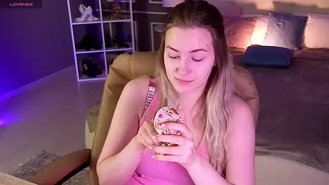 elinanortas online show from 10.07.25