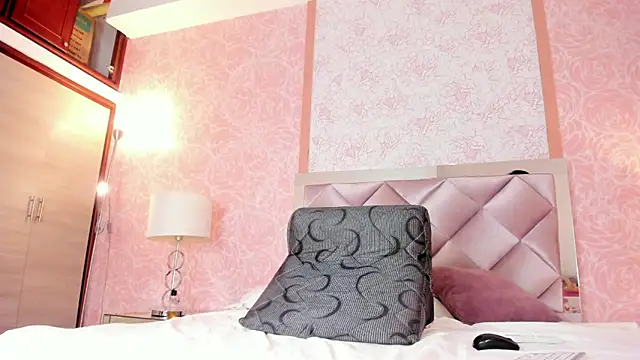 Scarleett 22 online show from 11.28.25