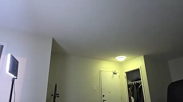 Snapshot of PandaSweets chatting on 10.19.25 PandaSweets online show from 10.19.25