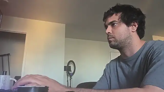 Snapshot of PandaSweets chatting on 10.29.25 PandaSweets online show from 10.29.25