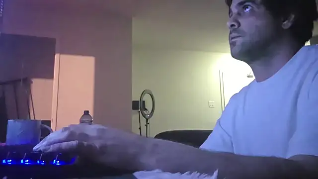 Snapshot of PandaSweets chatting on 11.01.25 PandaSweets online show from 11.01.25