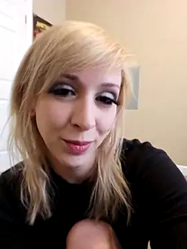 Snapshot of AmethystFoxx chatting on 04.04.26 AmethystFoxx online show from 04.04.26