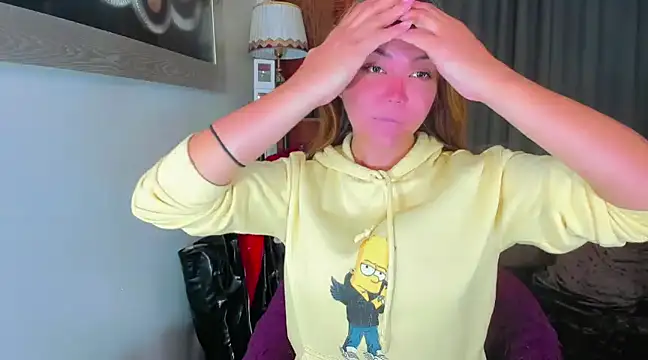 AsianHotieTS online show from 12.17.24