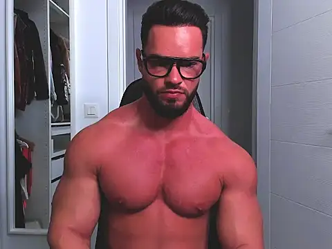 Snapshot of marcobadass chatting on 10.25.25 marcobadass online show from 10.25.25
