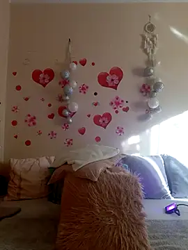 BellaBellaHot online show from 12.19.25