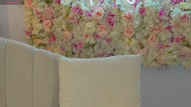 NaomiSainz online show from 01.22.25