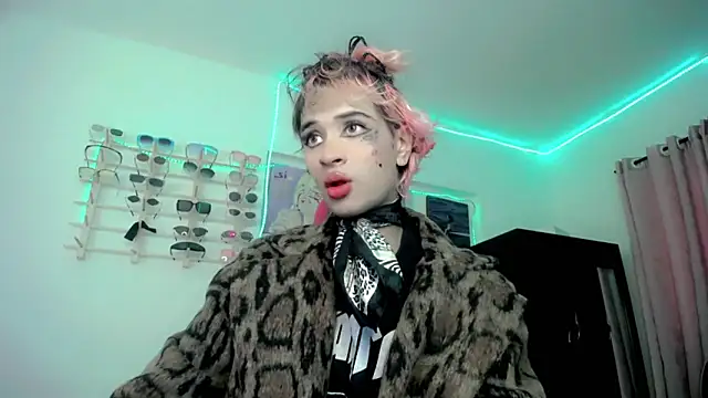 Snapshot of Sweet_Jack1 chatting on 12.30.24 Sweet Jack1 online show from 12.30.24