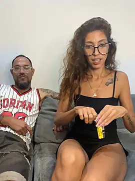 Snapshot of amanilouve chatting on 03.09.25 amanilouve online show from 03.09.25