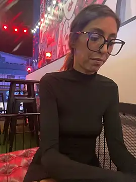 Snapshot of amanilouve chatting on 03.09.25 amanilouve online show from 03.09.25