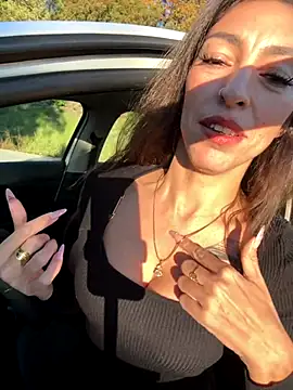 amanilouve online show from 12.14.25