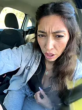 amanilouve online show from 01.08.26