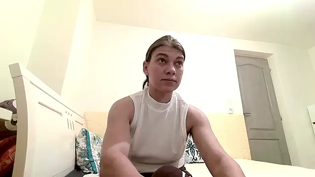 Snapshot of MercyLove chatting on 12.04.24 MercyLove online show from 12.04.24