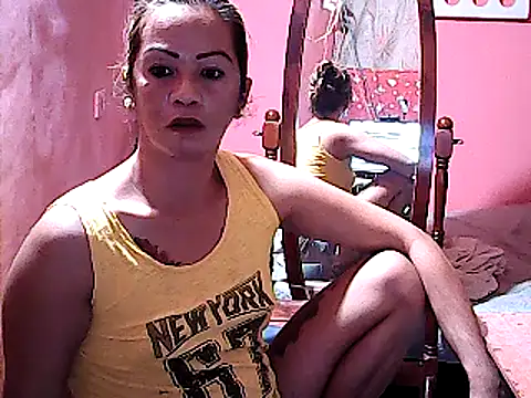 Snapshot of yummy_21xxx chatting on 01.06.25 yummy 21xxx online show from 01.06.25