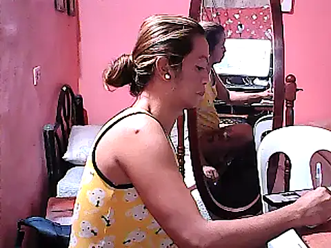 Snapshot of yummy_21xxx chatting on 01.25.25 yummy 21xxx online show from 01.25.25