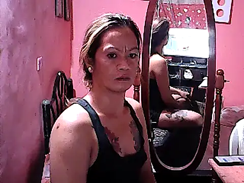Snapshot of yummy_21xxx chatting on 01.27.25 yummy 21xxx online show from 01.27.25
