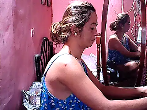 Snapshot of yummy_21xxx chatting on 03.18.25 yummy 21xxx online show from 03.18.25
