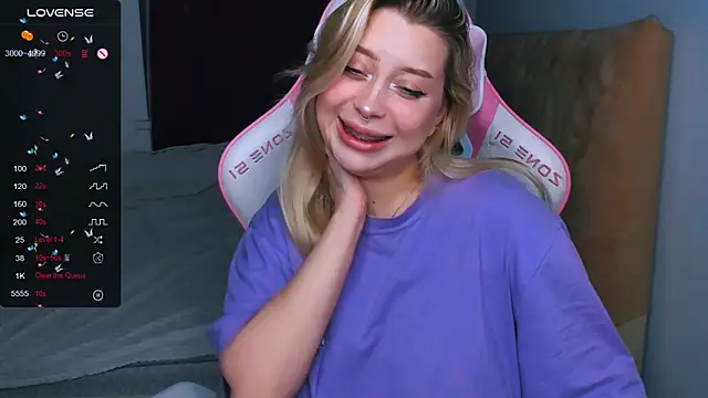 MonaLauu online show from 09.28.25