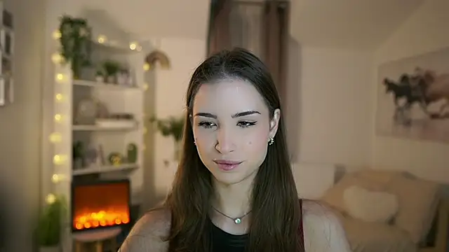 Snapshot of Abella_Danger_X chatting on 12.08.24 Abella Danger X online show from 12.08.24