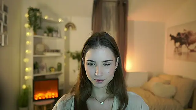 Snapshot of Abella_Danger_X chatting on 12.08.24 Abella Danger X online show from 12.08.24