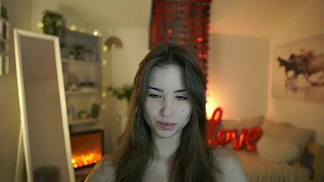 Snapshot of Abella_Danger_X chatting on 02.12.25 Abella Danger X online show from 02.12.25