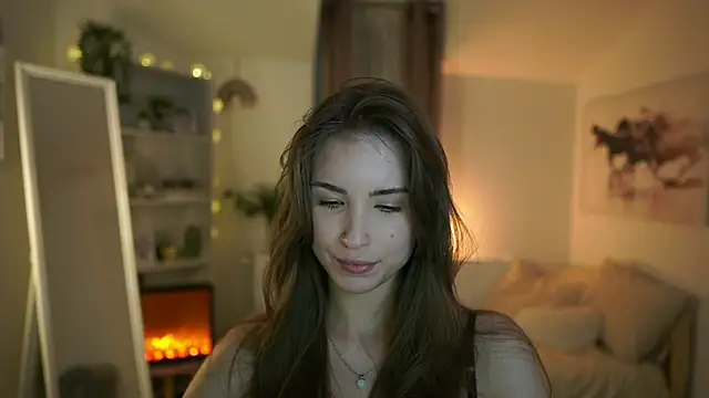 Snapshot of Abella_Danger_X chatting on 02.24.25 Abella Danger X online show from 02.24.25