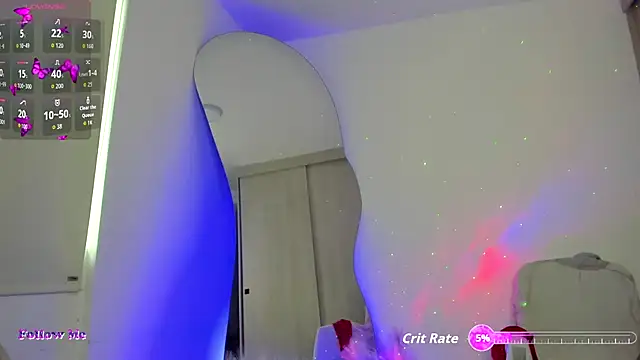 Snapshot of SussiVega chatting on 10.11.25 SussiVega online show from 10.11.25