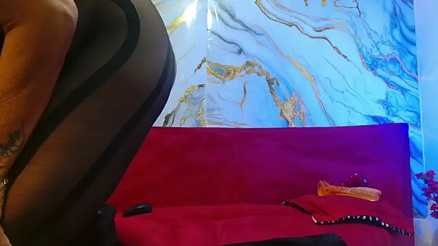 Snapshot of marylin_aboul chatting on 10.06.25 marylin aboul online show from 10.06.25