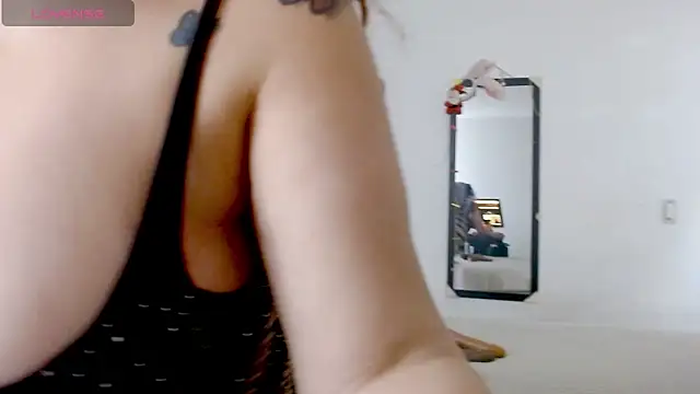 Snapshot of mussa_hott chatting on 06.10.26 mussa hott online show from 06.10.26