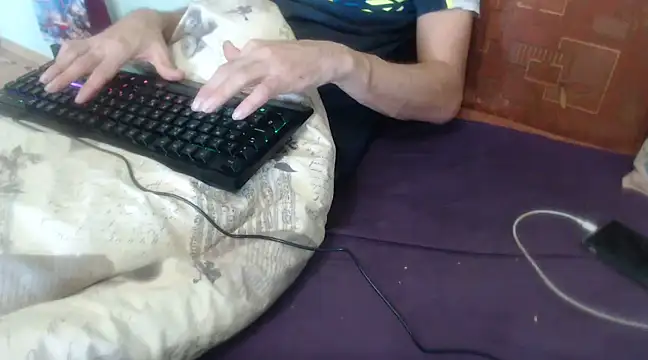 Snapshot of VASKOS178 chatting on 12.08.24 VASKOS178 online show from 12.08.24