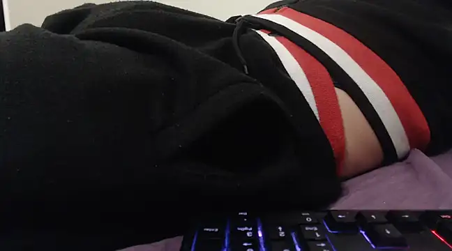 Snapshot of VASKOS178 chatting on 03.18.25 VASKOS178 online show from 03.18.25