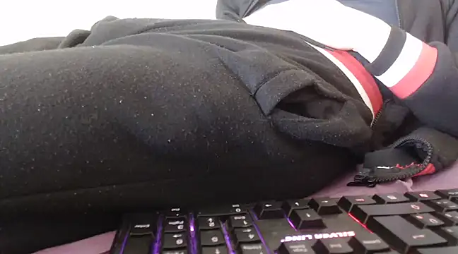 Snapshot of VASKOS178 chatting on 03.19.25 VASKOS178 online show from 03.19.25