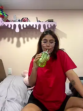 Snapshot of Juliana_News chatting on 12.04.24 Juliana News online show from 12.04.24