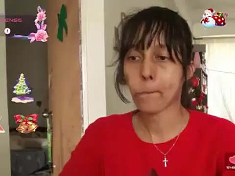 Snapshot of Moon_lunita chatting on 12.17.24 Moon lunita online show from 12.17.24