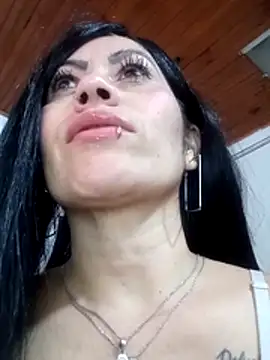 Snapshot of Tania_mature chatting on 06.26.26 Tania mature online show from 06.26.26