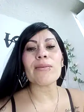 Snapshot of Tania_mature chatting on 07.01.26 Tania mature online show from 07.01.26