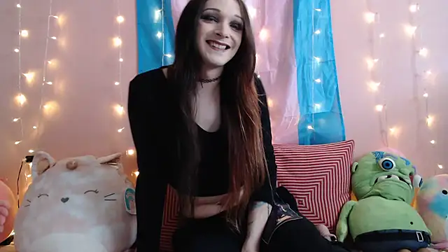 Snapshot of LilyLickt chatting on 01.06.25 LilyLickt online show from 01.06.25