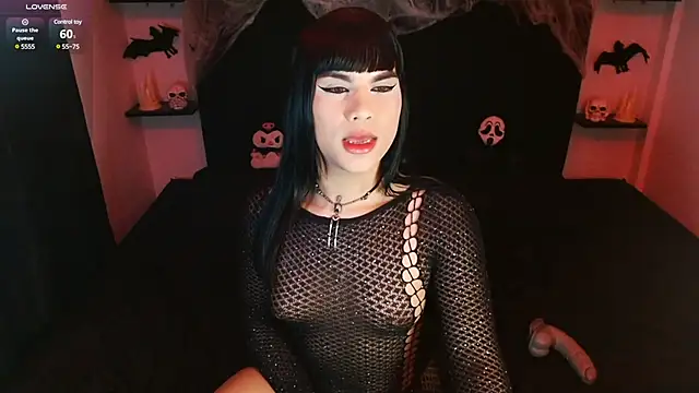 My vampire Mia online show from 12.28.24