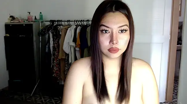 urqueendominant online show from 02.08.25