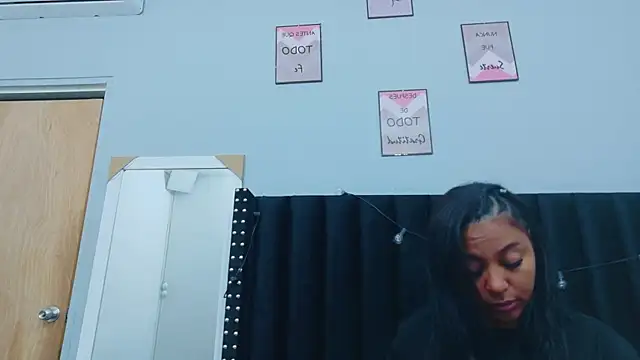 colombiamommy online show from 11.21.25