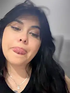 Alyaa s online show from 10.31.25