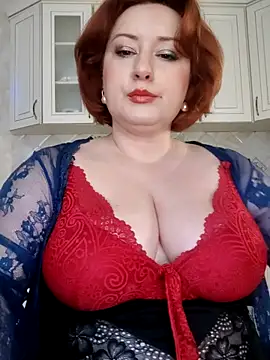 Snapshot of mom4you chatting on 10.09.25 mom4you online show from 10.09.25