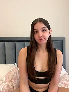 DoriDeluxe66 online show from 01.16.25