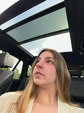 DoriDeluxe66 online show from 02.28.26