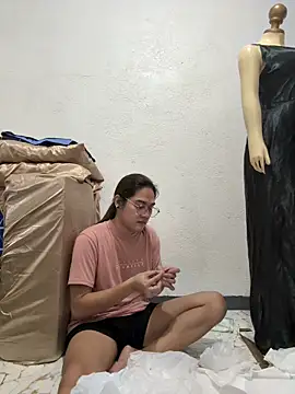 MarieLoveGlamorous online show from 04.23.26