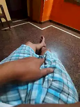 Snapshot of Stripkomal chatting on 01.25.25 Stripkomal online show from 01.25.25