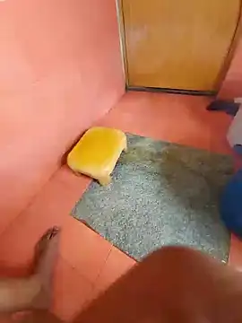 Snapshot of Stripkomal chatting on 03.13.25 Stripkomal online show from 03.13.25