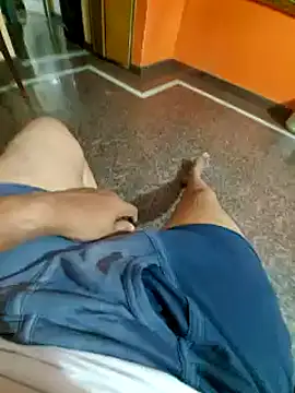 Snapshot of Stripkomal chatting on 03.15.25 Stripkomal online show from 03.15.25