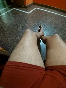 Snapshot of Stripkomal chatting on 11.13.25 Stripkomal online show from 11.13.25